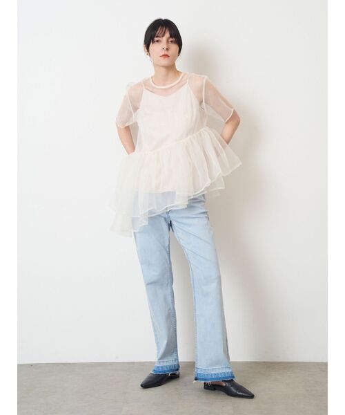 ELENDEEK（エレンディーク）の「【yuumi×ELENDEEK】CAMI SET ASYMMETRY BL（シャツ/ブラウス・レディース・アイボリー/ブラック/ブルー・FREE）」の21枚目の写真