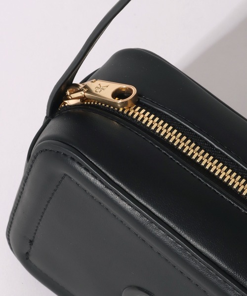 Calvin Klein（カルバン・クライン）の「【Calvin Klein/カルバンクライン】Bold Kamera Bag/ ミニショルダー カメラバッグ（ショルダーバッグ・レディース・ブラック・FREE）」の11枚目の写真