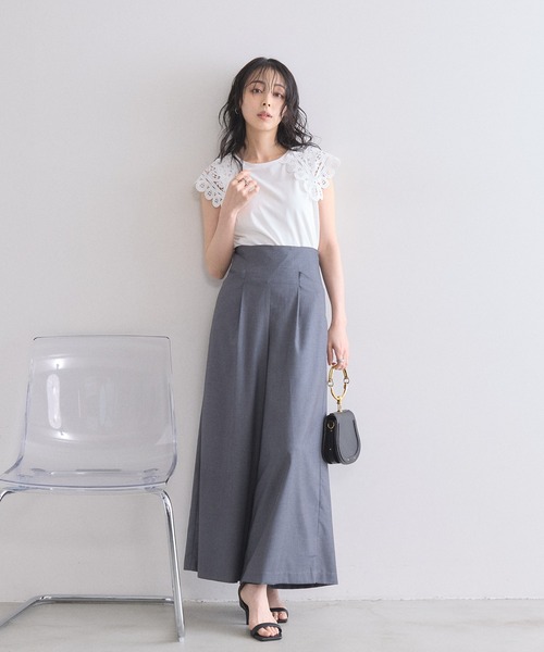 &. NOSTALGIA(アンドドットノスタルジア)の「【接触冷感・UVカット】レース襟ノースリトップス(Tシャツ/カットソー・レディース・ブラック/オフホワイト・M)」の3枚目の写真