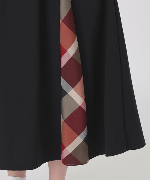 BLUE LABEL CRESTBRIDGE(ブルーレーベルクレストブリッジ)の「ラッフルスリーブドレス(ワンピース・レディース・ダークネイビー/ブラック・38/40/36)」の7枚目の写真