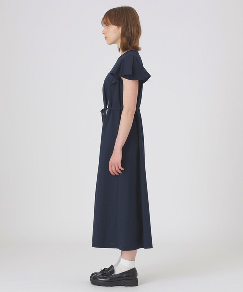 BLUE LABEL CRESTBRIDGE(ブルーレーベルクレストブリッジ)の「ラッフルスリーブドレス(ワンピース・レディース・ダークネイビー/ブラック・38/40/36)」の5枚目の写真