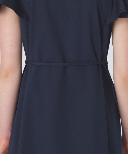 BLUE LABEL CRESTBRIDGE(ブルーレーベルクレストブリッジ)の「ラッフルスリーブドレス(ワンピース・レディース・ダークネイビー/ブラック・38/40/36)」の14枚目の写真
