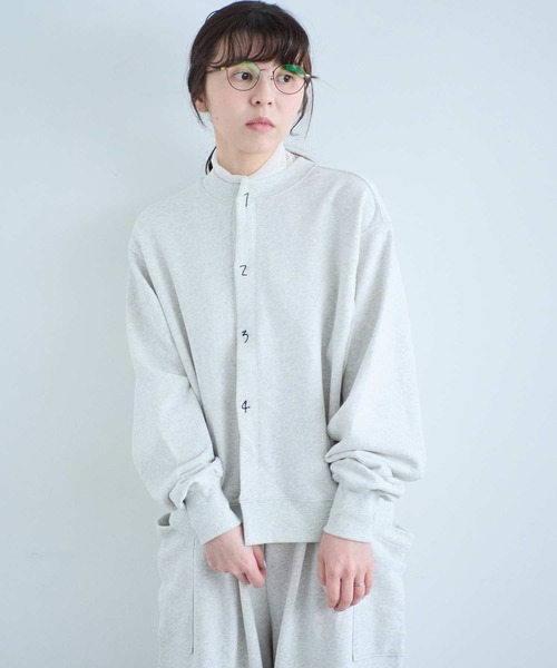 I am I in fact...（アイアムアイインファクト）の「SUSIE SWEAT（スウェット・レディース・グレー/ブルー・FREE）」の13枚目の写真
