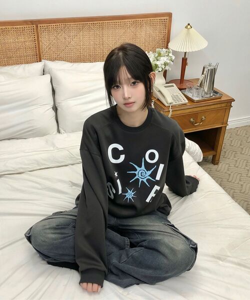 COIRIS(コイリス)の「ロアパズルロゴ スウェット 男女共用 (2カラー)(スウェット・レディース・グレー/チャコール・FREE)」の12枚目の写真