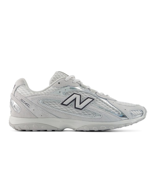 NEW BALANCE(ニューバランス)の「204L(スニーカー・レディース・ホワイト×シルバー/ベージュ/ピンク系その他・29.0cm/25.0cm/24.5cm/24.0cm/23.5cm/23.0cm/22.5cm/28.5cm/28.0cm/27.5cm/27.0cm/26.5cm/26.0cm/25.5cm)」の1枚目の写真