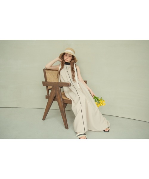 LILY BROWN(リリーブラウン)の「2wayカップインベアセットアメスリワンピース(ワンピース・レディース・ブラック/ベージュ/ブルー・F)」の4枚目の写真