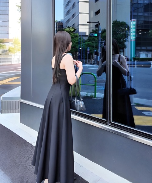 THEODORIC.dy(セオドリックディ)の「ノースリーブ パネルワンピース(美シルエット設計)(ワンピース・レディース・アイボリー/ブラック・FREE)」の5枚目の写真