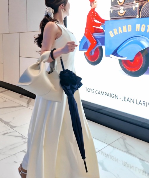 THEODORIC.dy(セオドリックディ)の「ノースリーブ パネルワンピース(美シルエット設計)(ワンピース・レディース・アイボリー/ブラック・FREE)」の17枚目の写真
