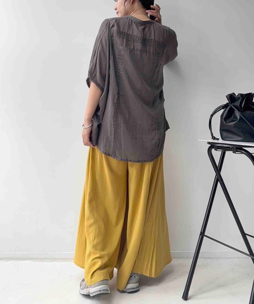 AS KNOW AS plus(アズノゥアズプラス)の「〇インド モスリンコットン ピンタックブラウス(シャツ/ブラウス・レディース・オフホワイト/グリーン/チャコールグレー・FREE)」の16枚目の写真