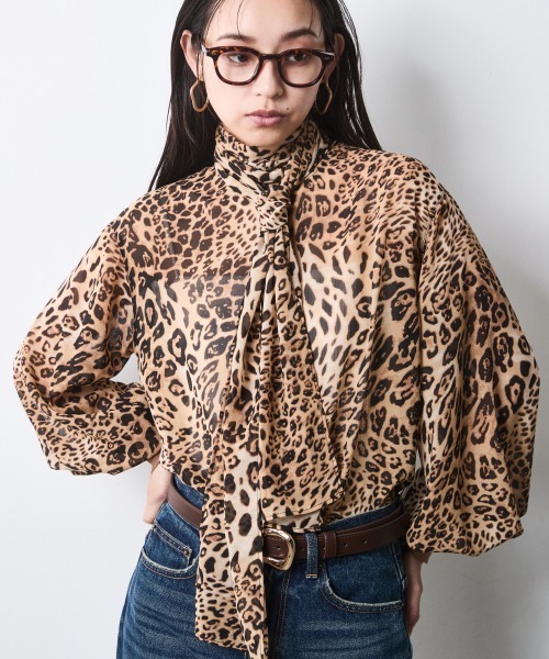 CHIC STYLE(シックスタイル)の「レオパードプリントリボンタイブラウス<大きいサイズ有>シックスタイル(シャツ/ブラウス・レディース・レオパード・M/LL/L/5L/4L/3L)」の11枚目の写真