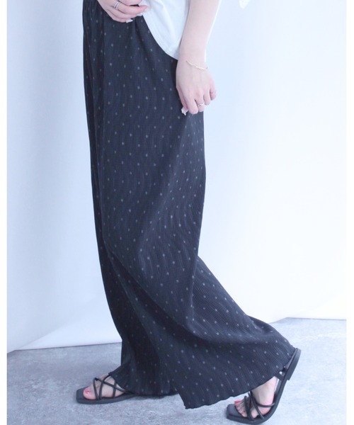 amini(アミニ)の「アソートプリントプリーツパンツ(その他パンツ・レディース・ブラック系その他2/ブラック系その他/グレー系その他/ブラウン系その他・MEDIUM)」の3枚目の写真