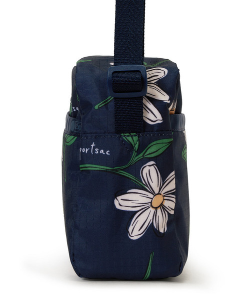 LeSportsac(レスポートサック)の「DANIELLA CROSSBODY フローラルブルームズネイビー(ショルダーバッグ・レディース・ブルー・FREE)」の5枚目の写真