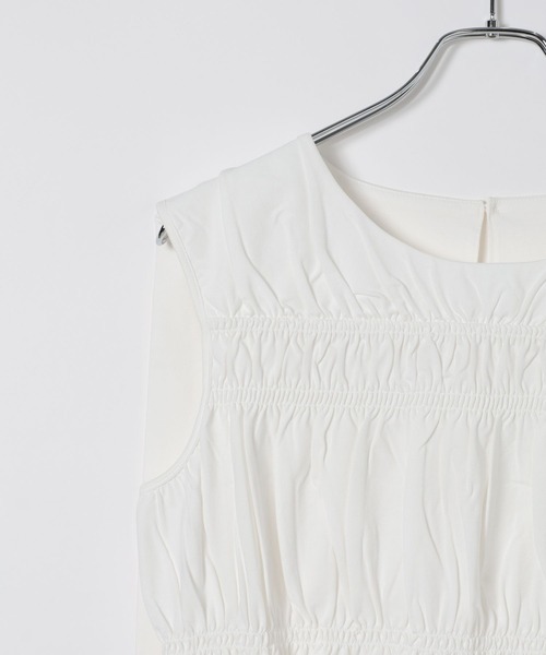 BAYFLOW(ベイフロー)の「フロントシャーリングノースリーブ(Tシャツ/カットソー・レディース・ブラウン/オフホワイト/ブラック・FREE)」の9枚目の写真