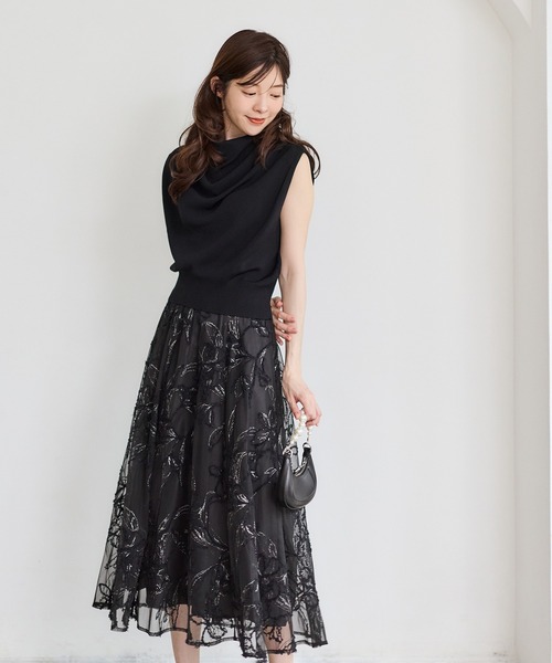 12Twelve Agenda(トゥエルブ アジェンダ)の「花柄刺繍チュールフレアスカート(スカート・レディース・ブラック/アイボリー・M)」の20枚目の写真