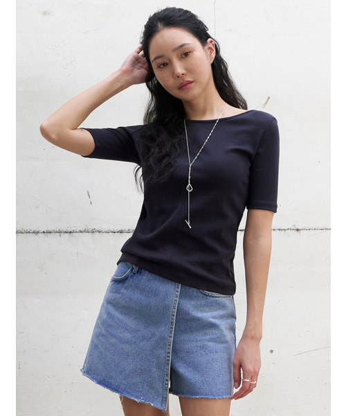 MORVE13(モルブ13)の「ロニースリムツーウェイTシャツ(チャコールネイビー)(Tシャツ/カットソー・レディース・アイボリー/イエロー/ライトグレー/ネイビー/ブラック・FREE)」の6枚目の写真