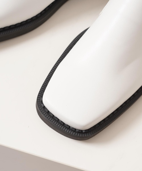 1111clothing(ワンフォークロージング)の「ボリュームアップ スクエアミュールサンダル / Volume Up Square Mule Sandals(サンダル・メンズ・ホワイト/ブラック・26cm/27cm/28cm)」の8枚目の写真