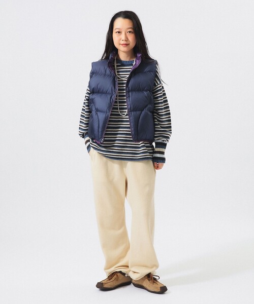 BEAMS BOY(ビームスボーイ)の「リバーシブル ダウン べスト(ダウンベスト・レディース・ベージュ/ブルー/パープル・1/2)」の18枚目の写真