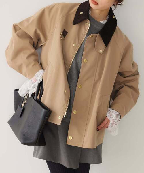 Barbour（バブアー）の「BARBOUR/バブアー SLOBE別注 TRANSPORT modify（その他アウター・レディース・ベージュ/ライトグレー・38/36）」の2枚目の写真