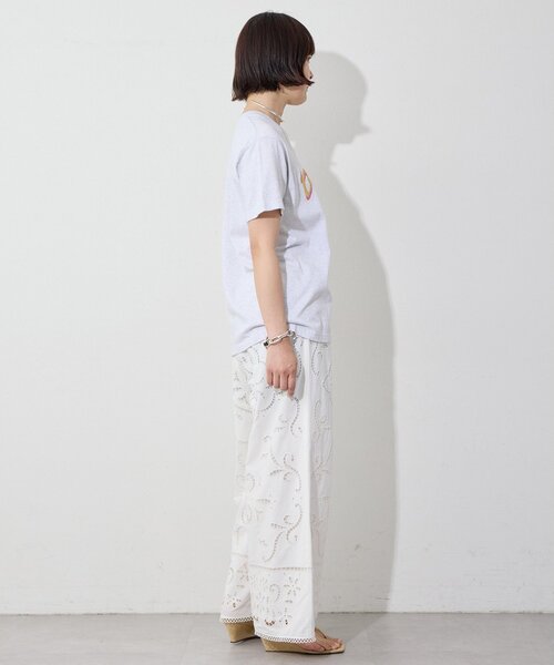 Whim Gazette(ウィムガゼット)の「夜景Tシャツ(Tシャツ/カットソー・レディース・チャコールグレー/ベージュ・FREE)」の14枚目の写真