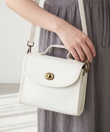 CARIUMA（カリウマ）の「フロント金具付きハンドバッグ（ハンドバッグ）」
