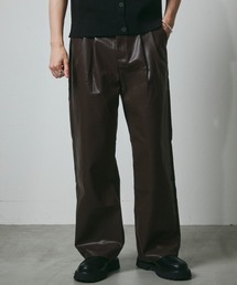 DAZE（デイズ）の「合成皮革 2タックワイドパンツ（その他パンツ）」