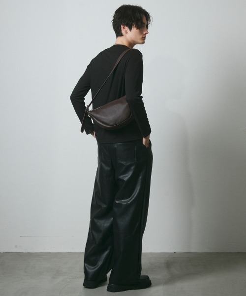 DAZE（デイズ）の「合成皮革 2タックワイドパンツ（その他パンツ・メンズ・ブラック/ブラウン・SMALL/MEDIUM/LARGE/X-LARGE）」の20枚目の写真