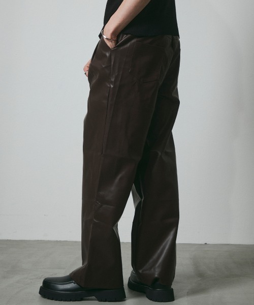 DAZE（デイズ）の「合成皮革 2タックワイドパンツ（その他パンツ・メンズ・ブラック/ブラウン・SMALL/MEDIUM/LARGE/X-LARGE）」の18枚目の写真