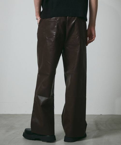 DAZE（デイズ）の「合成皮革 2タックワイドパンツ（その他パンツ・メンズ・ブラック/ブラウン・SMALL/MEDIUM/LARGE/X-LARGE）」の8枚目の写真