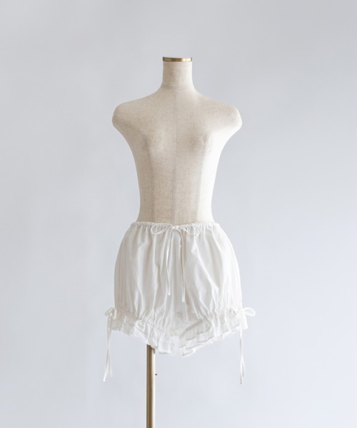 EN NEUME（エンノイム）の「Frill Hem Bloomers（その他パンツ・レディース・ネイビー/オフホワイト/ブラウン・FREE）」の22枚目の写真