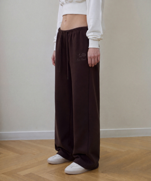 ROSEFRANTZ（ロゼフランツ）の「ローズ刺繍スタンダードスウェットパンツ [ブラウン]（スウェットパンツ・レディース・ブラウン・SMALL/MEDIUM/X-SMALL）」の3枚目の写真