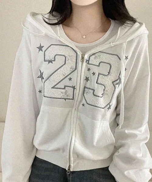 Emilie（エミリー）の「レースナンバリング ダブルジップパーカー（パーカー・レディース・グリーン/ホワイト/グレー/ブラック・FREE）」の5枚目の写真
