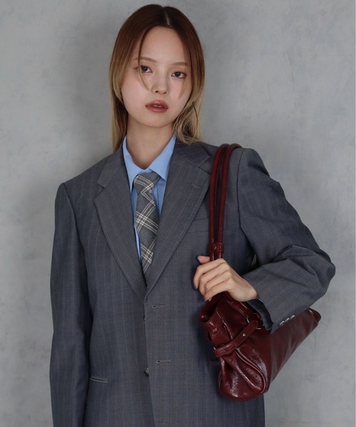 BARELY BLUE(ベアリーブルー)の「【 BARELY BLUE / ベアリーブルー 】 バックル ベルト ロング ハンドル ショルダーバッグ(ハンドバッグ・レディース・ワインレッド/ブラック/アイボリー/ブラウン・FREE)」の7枚目の写真