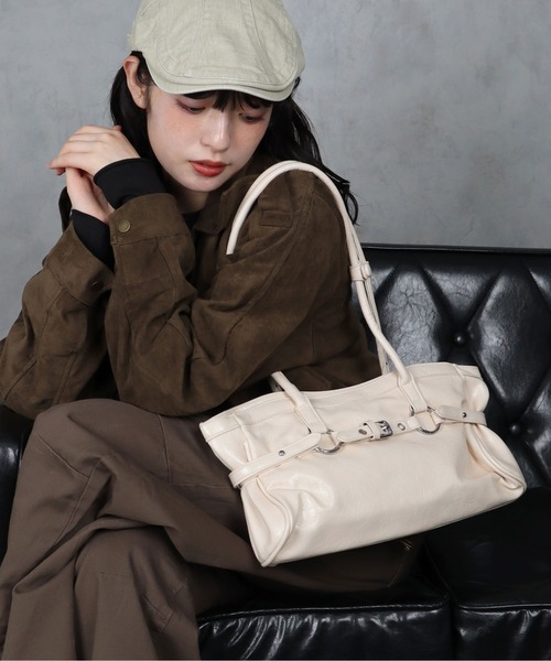 BARELY BLUE(ベアリーブルー)の「【 BARELY BLUE / ベアリーブルー 】 バックル ベルト ロング ハンドル ショルダーバッグ(ハンドバッグ・レディース・ワインレッド/ブラック/アイボリー/ブラウン・FREE)」の16枚目の写真