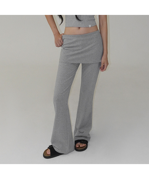 TWEE(トゥウィー)の「バフィン レイヤード セミ bootカット ロングパンツ(その他パンツ・レディース・チャコールグレー/ブラック・FREE)」の1枚目の写真