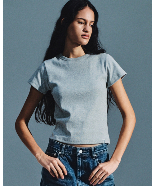 BLUEBRICK(ブルーブリック)の「Base round t-shirt (10colors)(Tシャツ/カットソー・レディース・スカイブルー/ブラック/ブラウン/レッド/ピンク/アイボリー/オートミール/レモンイエロー・SMALL/MEDIUM)」の10枚目の写真
