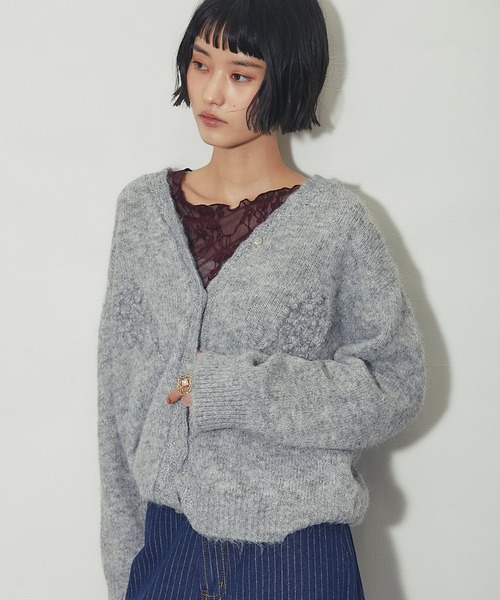 ANOTHER S(アナザーエス)の「ブークレフラワー刺繍ニットカーディガン(カーディガン/ボレロ・レディース・イエロー/グレー/ベージュ・FREE)」の9枚目の写真