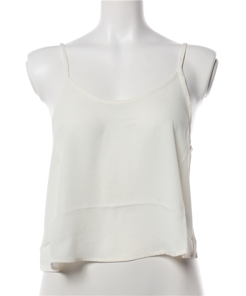 Luz Llena (philter)（ラズレナ　フィルター）の「[存在感ある上品さ]ジョーゼットUネッククロップドキャミソール（キャミソール・レディース・ベージュ/ネイビー/キャメル/アイボリー/ブラック・MEDIUM/LARGE）」の2枚目の写真