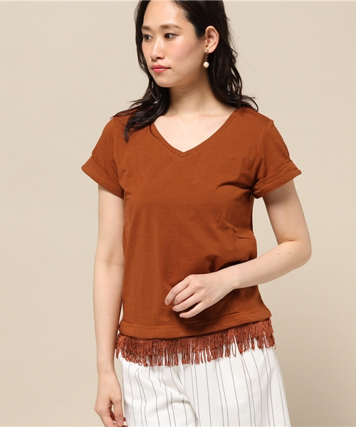 INTERPLANET WINGS(インタープラネットウィング)の「フリンジ付Vネックカットソー(Tシャツ/カットソー・レディース・ブラック/キャメル/オフホワイト・FREE)」の1枚目の写真