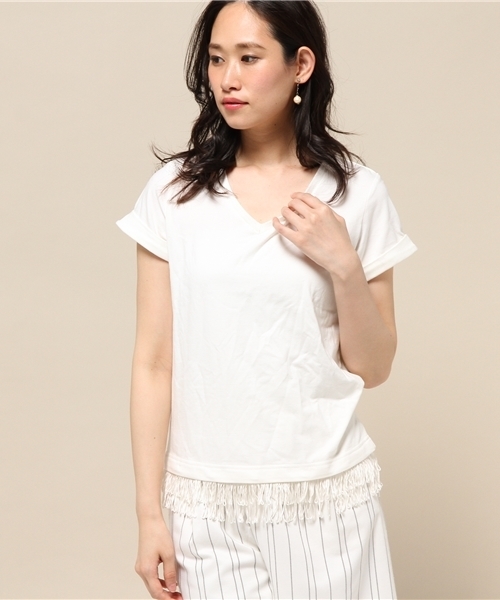INTERPLANET WINGS(インタープラネットウィング)の「フリンジ付Vネックカットソー(Tシャツ/カットソー・レディース・ブラック/キャメル/オフホワイト・FREE)」の2枚目の写真