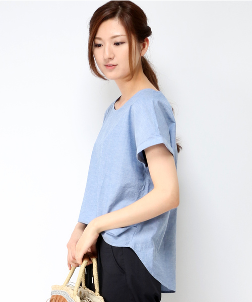 LBC(エルビーシー)の「コットンリネンシャンブレーネジリブラウス(シャツ/ブラウス・レディース・ダークブルー/ネイビー・MEDIUM/LARGE)」の2枚目の写真