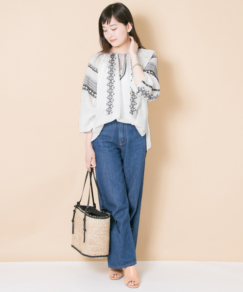 URBAN RESEARCH(アーバンリサーチ)の「india刺繍チュニックブラウス(シャツ/ブラウス・レディース・オフホワイト/ネイビー・FREE)」の14枚目の写真