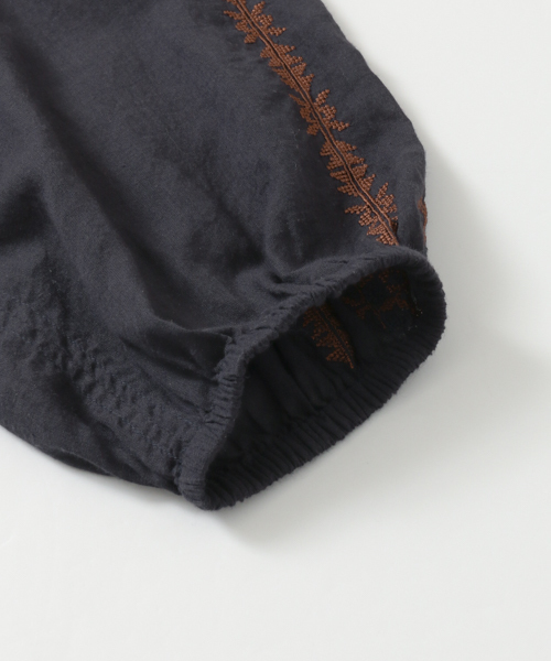 URBAN RESEARCH(アーバンリサーチ)の「india刺繍チュニックブラウス(シャツ/ブラウス・レディース・オフホワイト/ネイビー・FREE)」の12枚目の写真