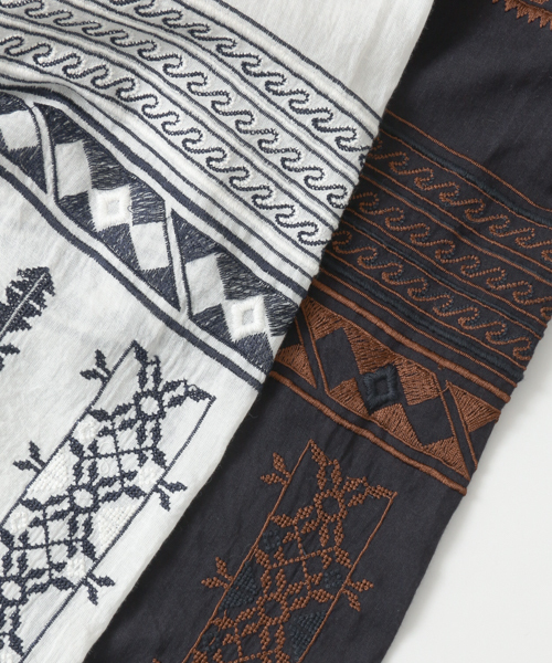 URBAN RESEARCH(アーバンリサーチ)の「india刺繍チュニックブラウス(シャツ/ブラウス・レディース・オフホワイト/ネイビー・FREE)」の7枚目の写真