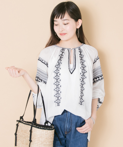 URBAN RESEARCH(アーバンリサーチ)の「india刺繍チュニックブラウス(シャツ/ブラウス・レディース・オフホワイト/ネイビー・FREE)」の20枚目の写真