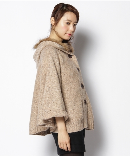 BEARDSLEY ファーポンチョニット ファーニットポンチョ（ニット/セーター）｜BEARDSLEY（ビアズリー）の