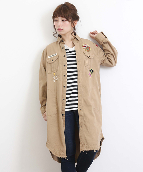 CUBE SUGAR（キューブシュガー）の「ツイルワッペン付ミリタリーワンピース（ワンピース・レディース・ブルー/ベージュ/ネイビー・M）」の2枚目の写真