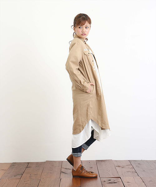 CUBE SUGAR（キューブシュガー）の「ツイルワッペン付ミリタリーワンピース（ワンピース・レディース・ブルー/ベージュ/ネイビー・M）」の5枚目の写真