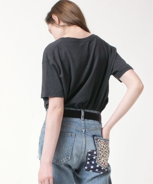 RNA(アールエヌエー)の「M0780 BOOTLEG JUNK Tシャツ(Tシャツ/カットソー・レディース・ホワイト/ブラック/ダークベージュ・MEDIUM)」の8枚目の写真