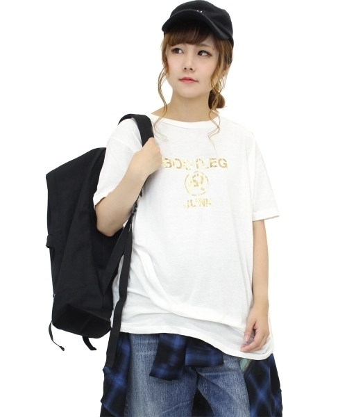 RNA(アールエヌエー)の「M0780 BOOTLEG JUNK Tシャツ(Tシャツ/カットソー・レディース・ホワイト/ブラック/ダークベージュ・MEDIUM)」の11枚目の写真