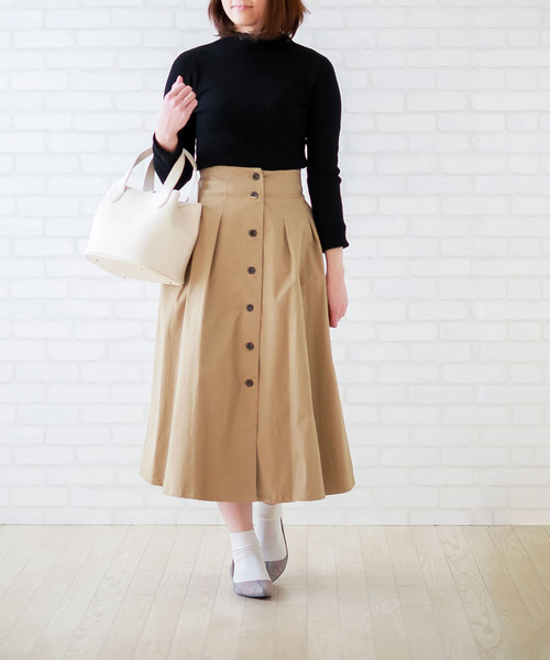 menue(メヌエ)の「ポインテッドトゥ ローヒール パンプス ver.(パンプス・レディース・ブラック/ライトグレー/ブルー/ダークベージュ/チェック・21.5cm/22.5cm/23.0cm/23.5cm/24.0cm/24.5cm/25.0cm/25.5cm/26.0cm/22.0cm)」の9枚目の写真